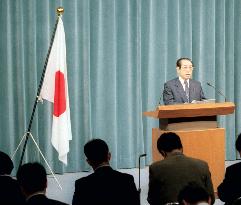 Nonaka meets press with Hinomaru flag on side